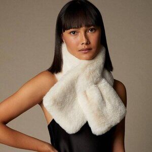 LOVE & LORE Winter White Faux Fur Scarf
